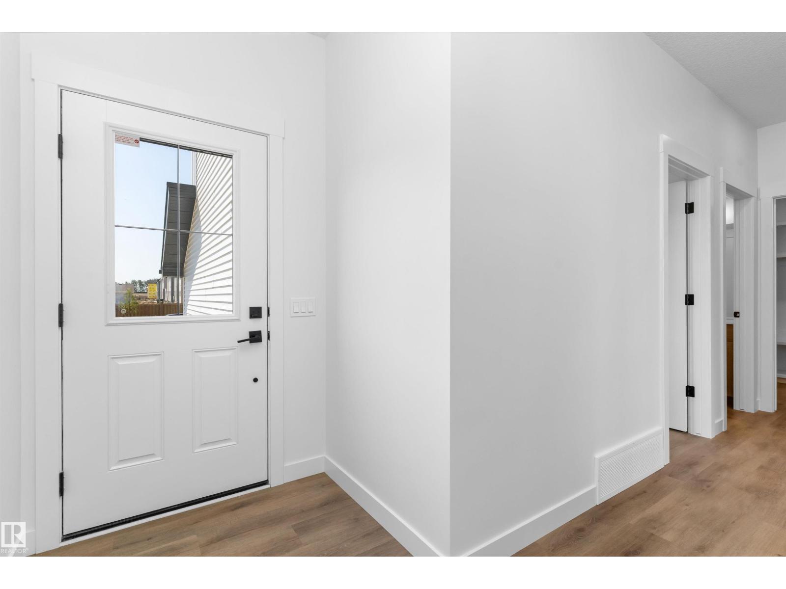 2224 5 AV NW - 3