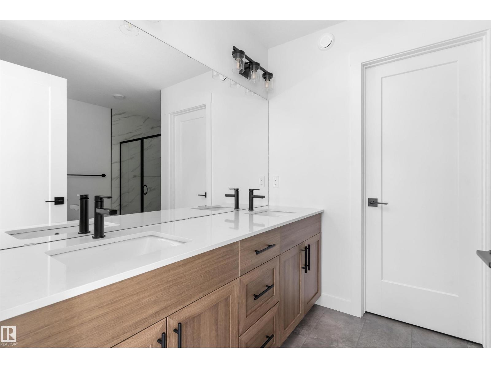 2224 5 AV NW - 38
