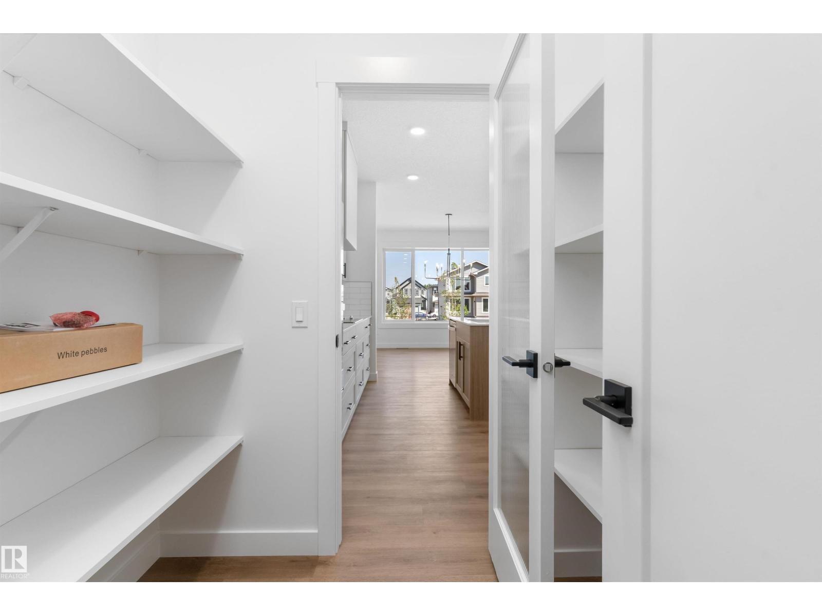 2224 5 AV NW - 8