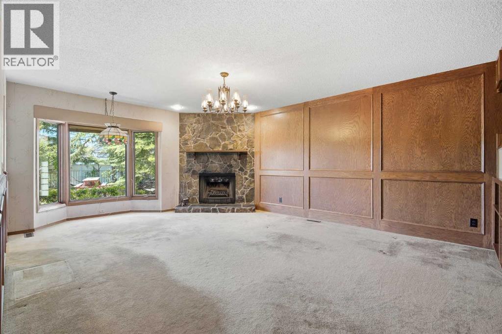 168 Edgehill Close NW - 12