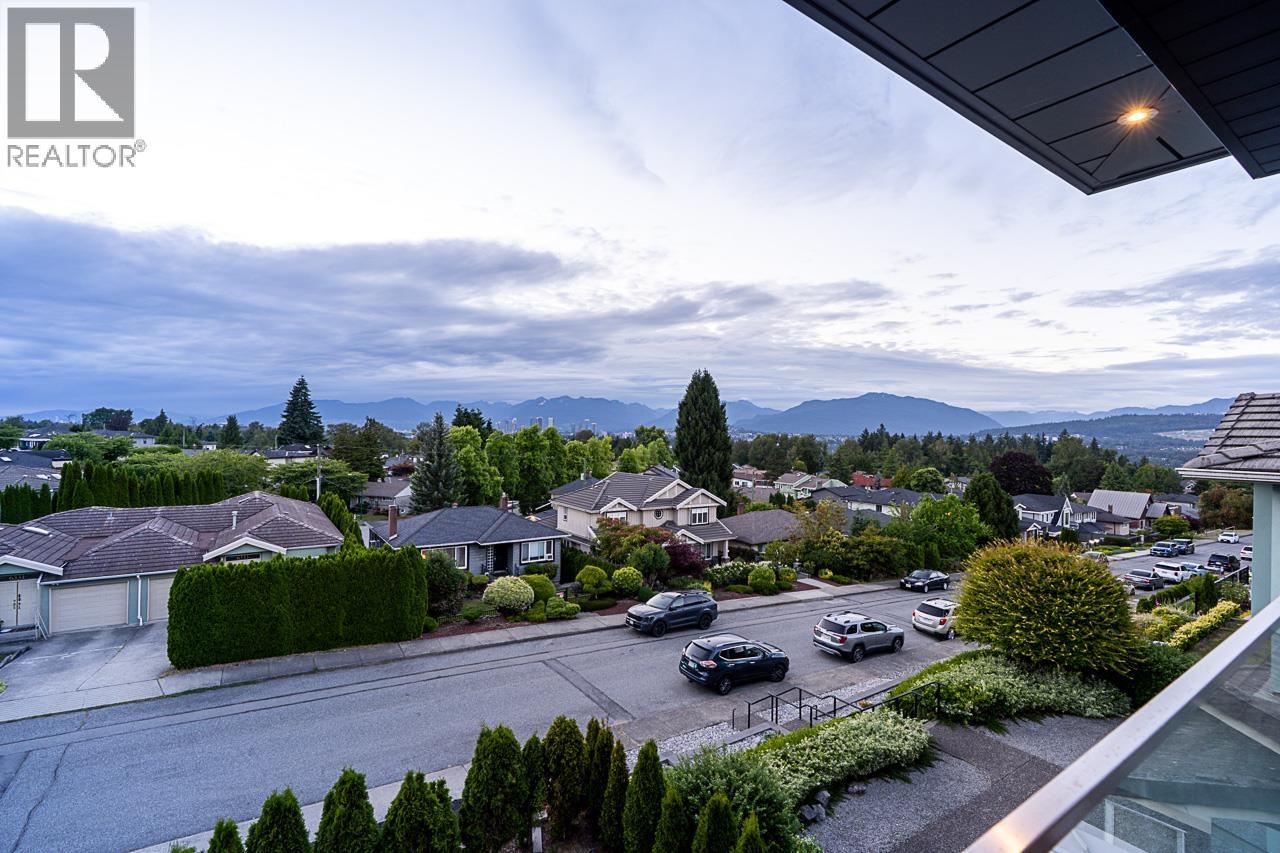 7 Bed, 6 Bath House for Sale in Burnaby – 6346 BURNS STREET, Burnaby – MLS# R3144659 - Image 28