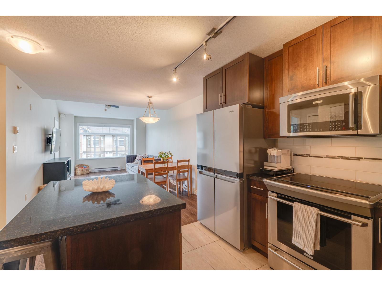 2 Bed, 2 Bath Apartment for Sale in Langley – 423 5650 201A STREET, Langley – MLS# R3130549 - Image 2