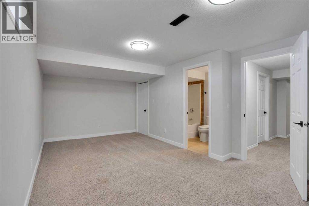 242 Taracove Place NE - 25