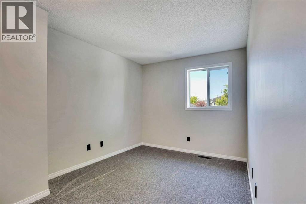 242 Taracove Place NE - 18