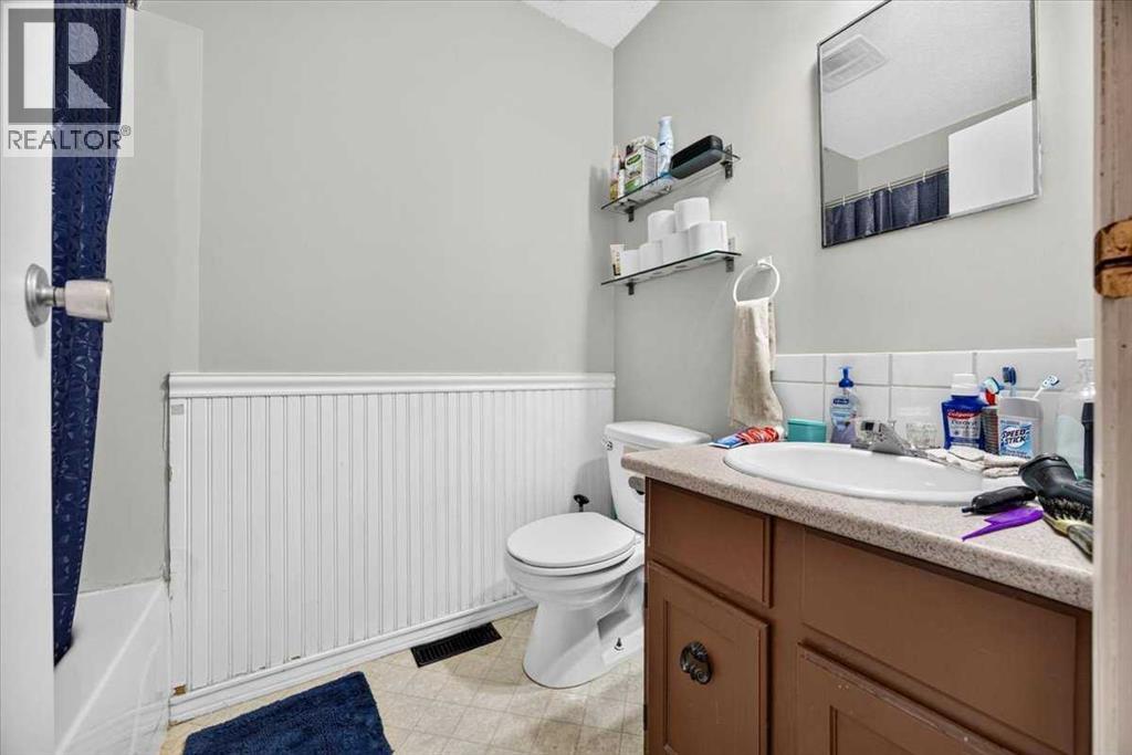 4823 49 Street - Image 5