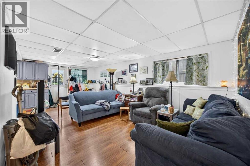 4823 49 Street - Image 12
