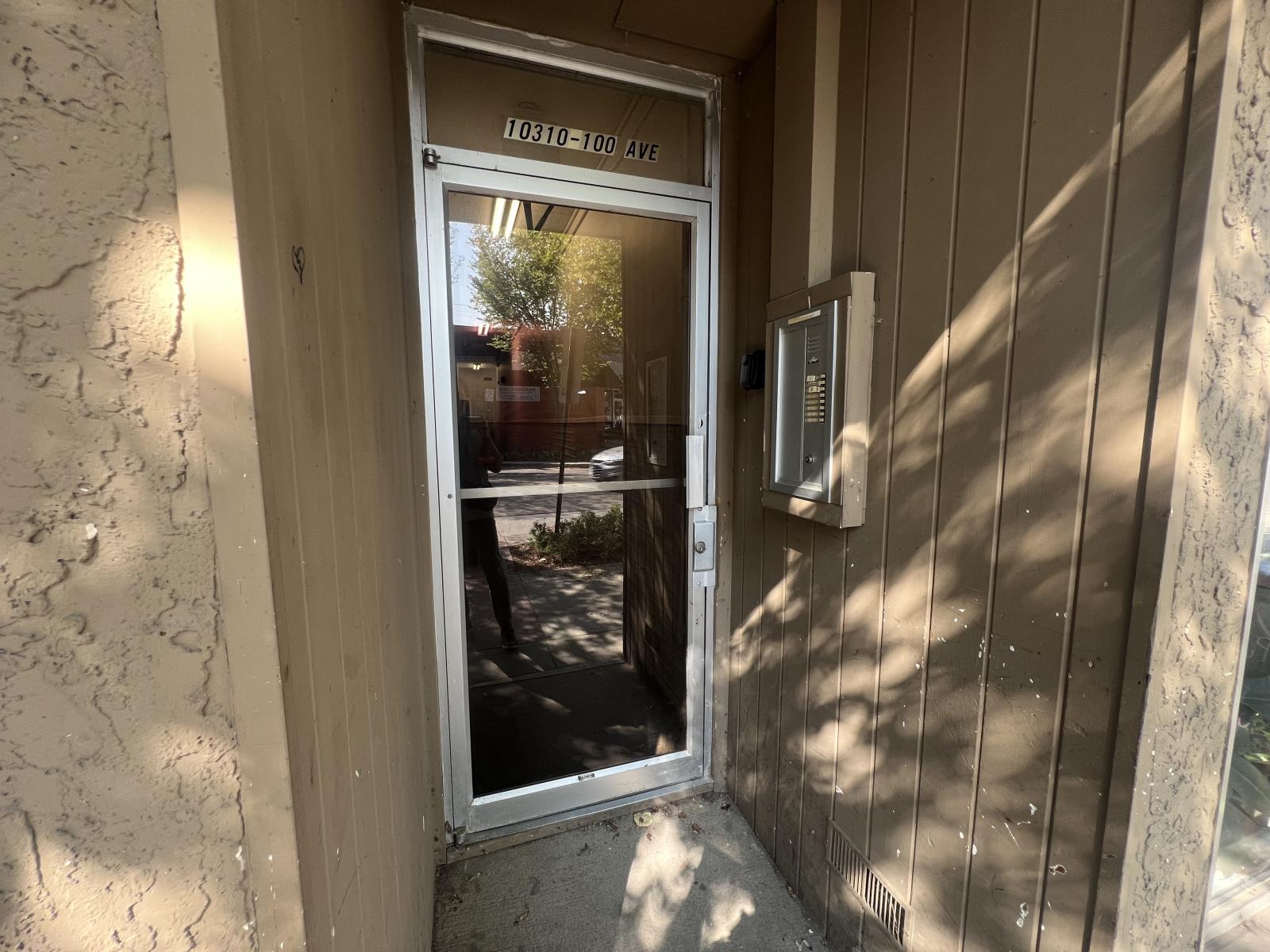 10310 100 Avenue