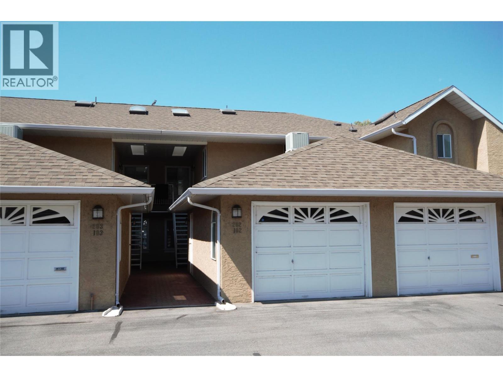 #202 320 BRANDON Avenue - 1