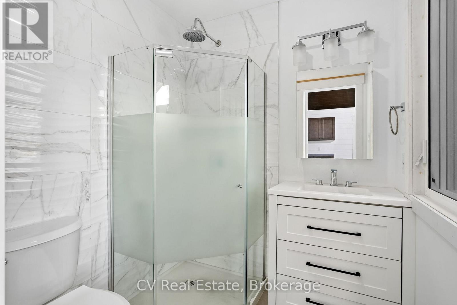 1111 LAKESHORE DRIVE - 31