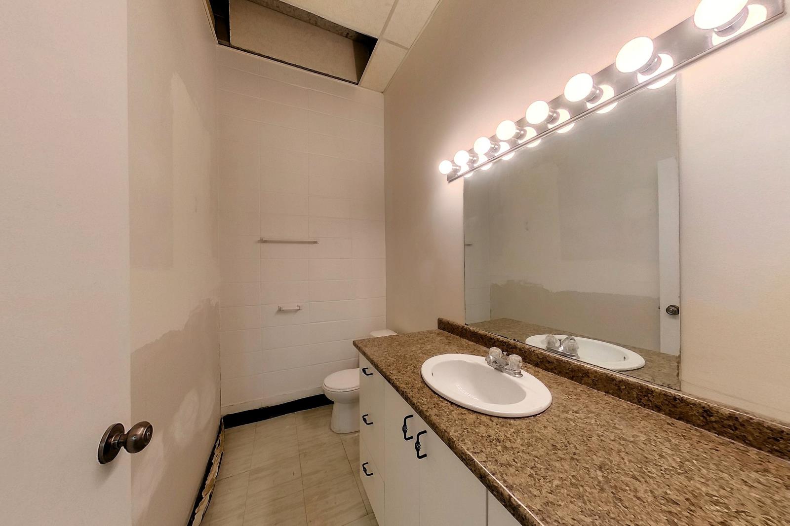 5102 50 Street - Photo 16