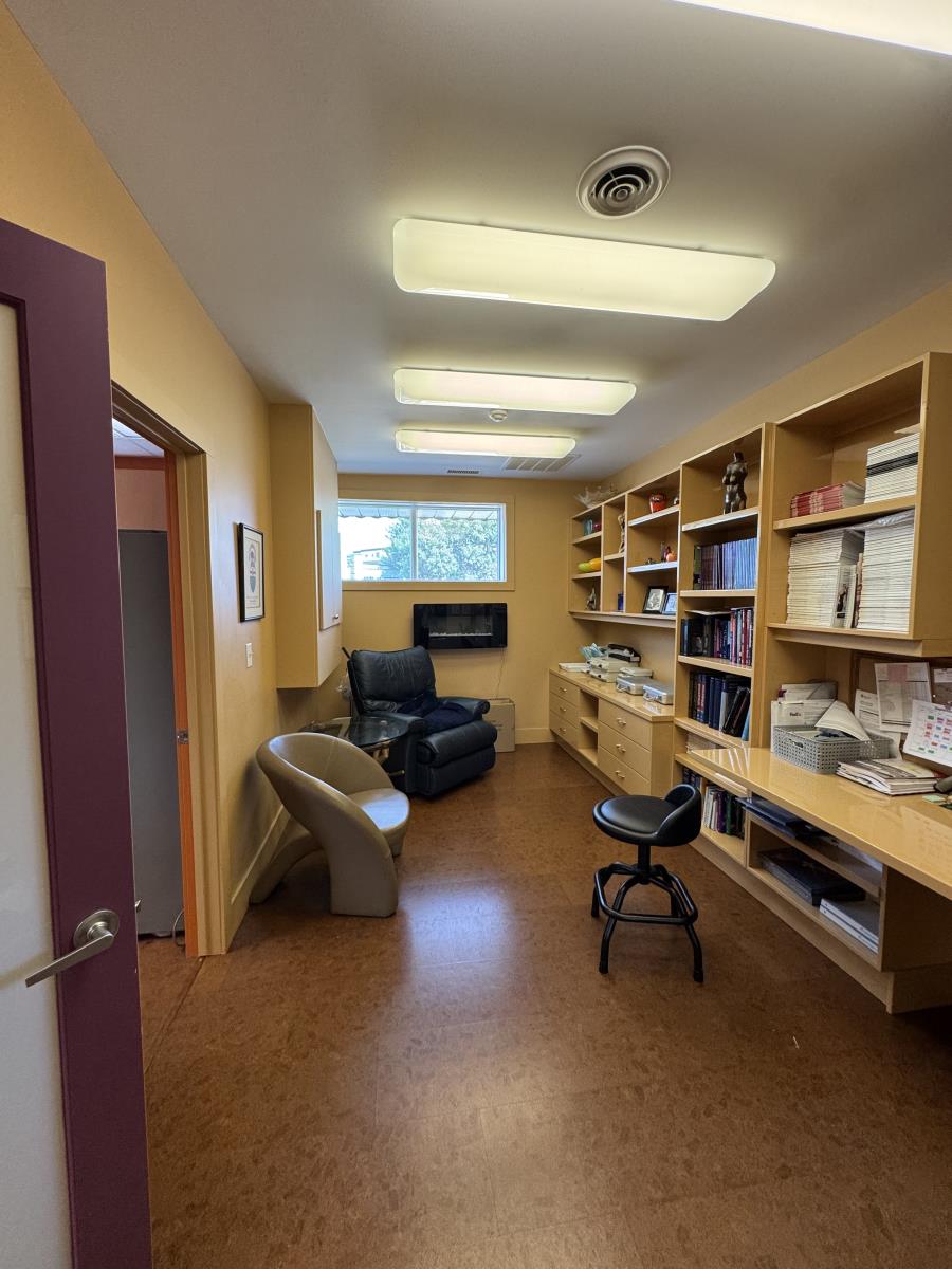 101A 4419 50 Avenue - Photo 10
