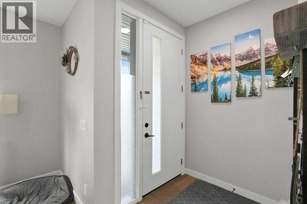 1139 Lanark Boulevard SE - 3