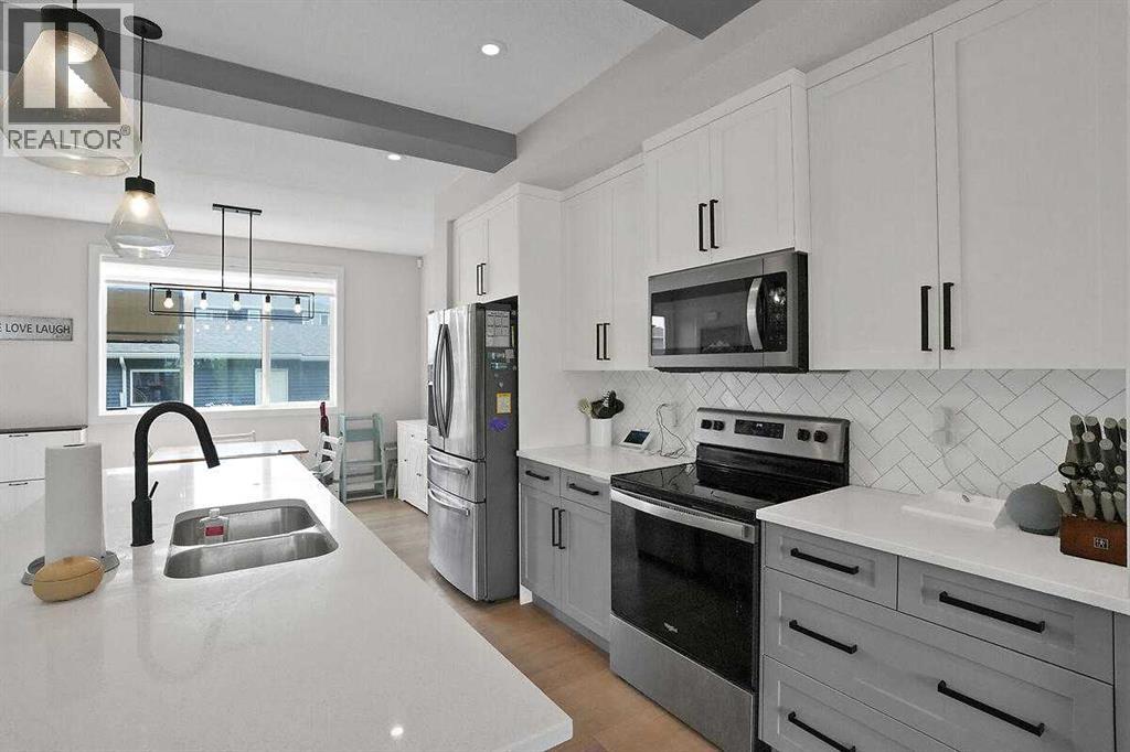 1139 Lanark Boulevard SE - 7