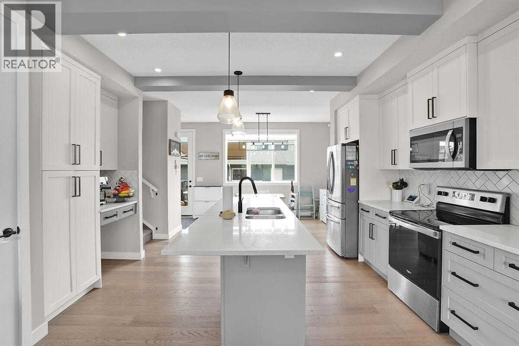1139 Lanark Boulevard SE - 8