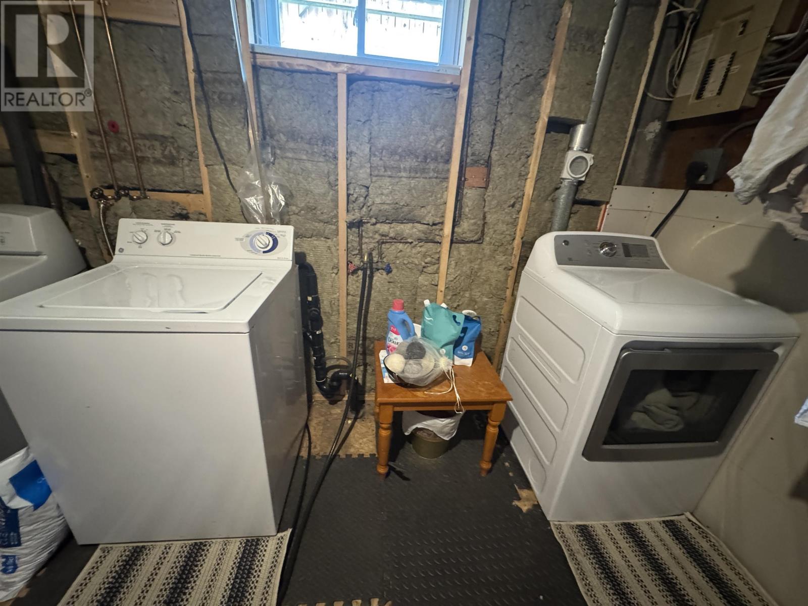 4 Adjala AVE - Image 38