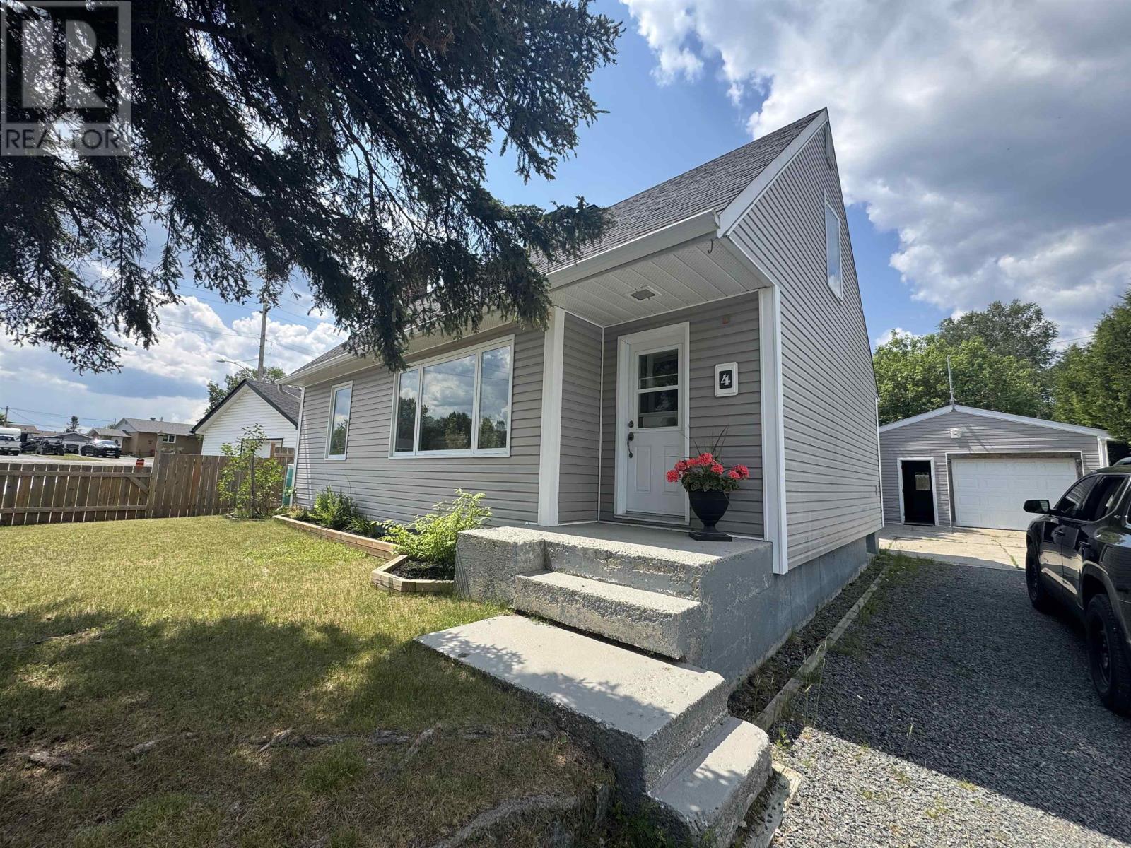 4 Adjala AVE - Image 4
