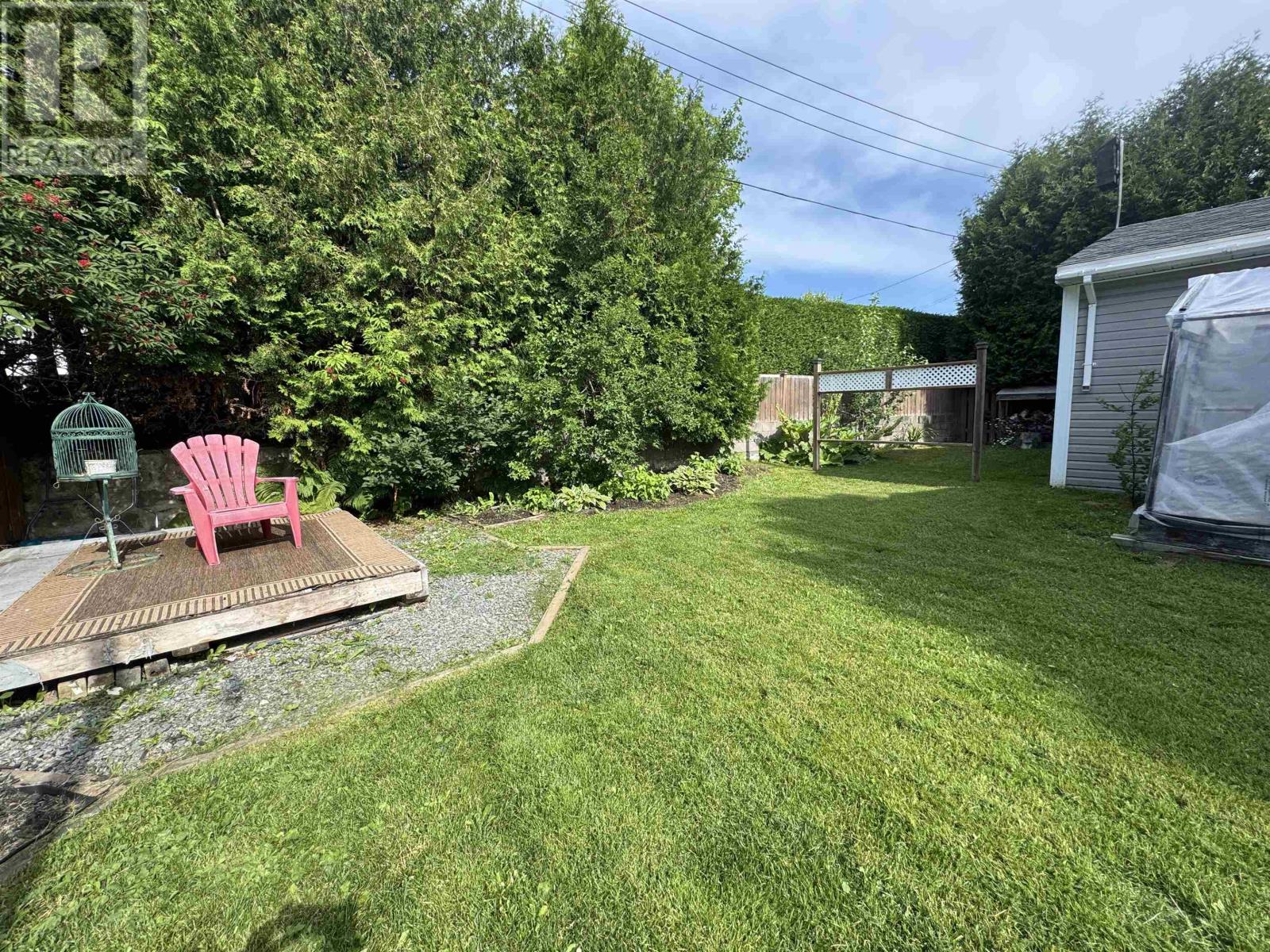 4 Adjala AVE - Image 43