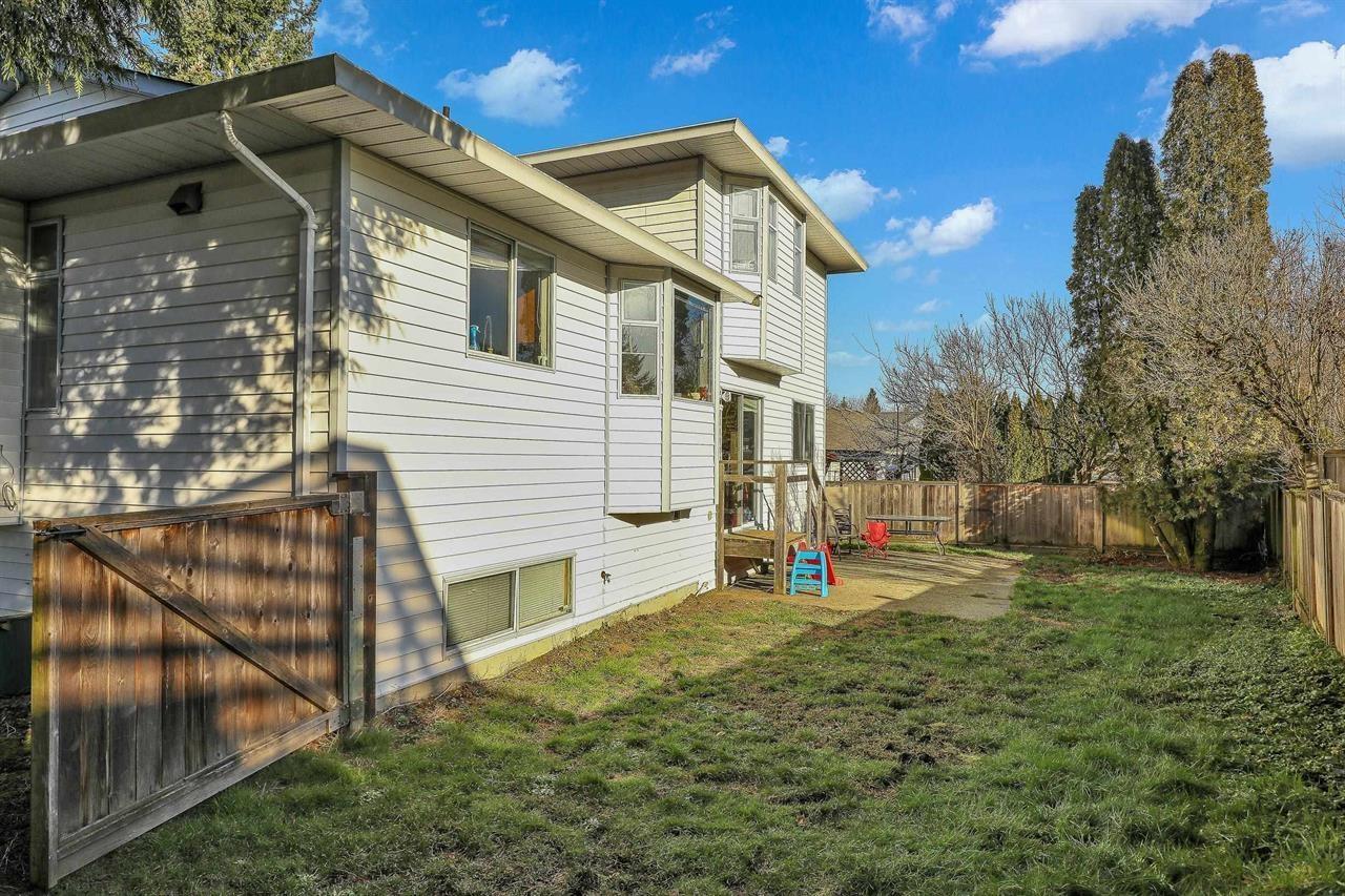 4 Bed, 3 Bath House for Sale in Surrey – 15662 91A AVENUE, Surrey – MLS# R3147896 - Image 9