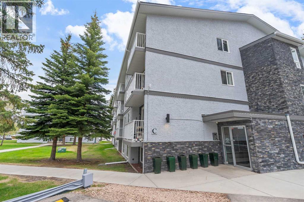 #202C 5601 Dalton Drive NW - 23