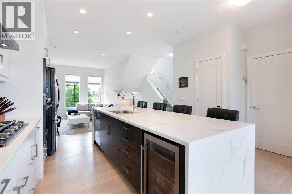 162 Greenbriar Way NW - 11