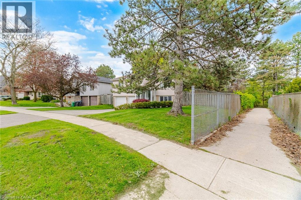 41 PLAINSMAN Road - Image 34