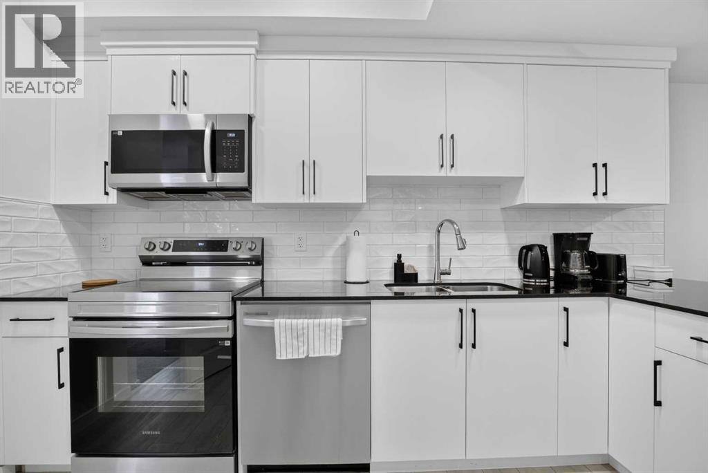 274 Lucas Place NW - 41