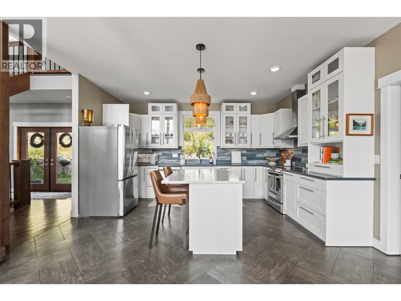 240 Grandview Bench Road - 10