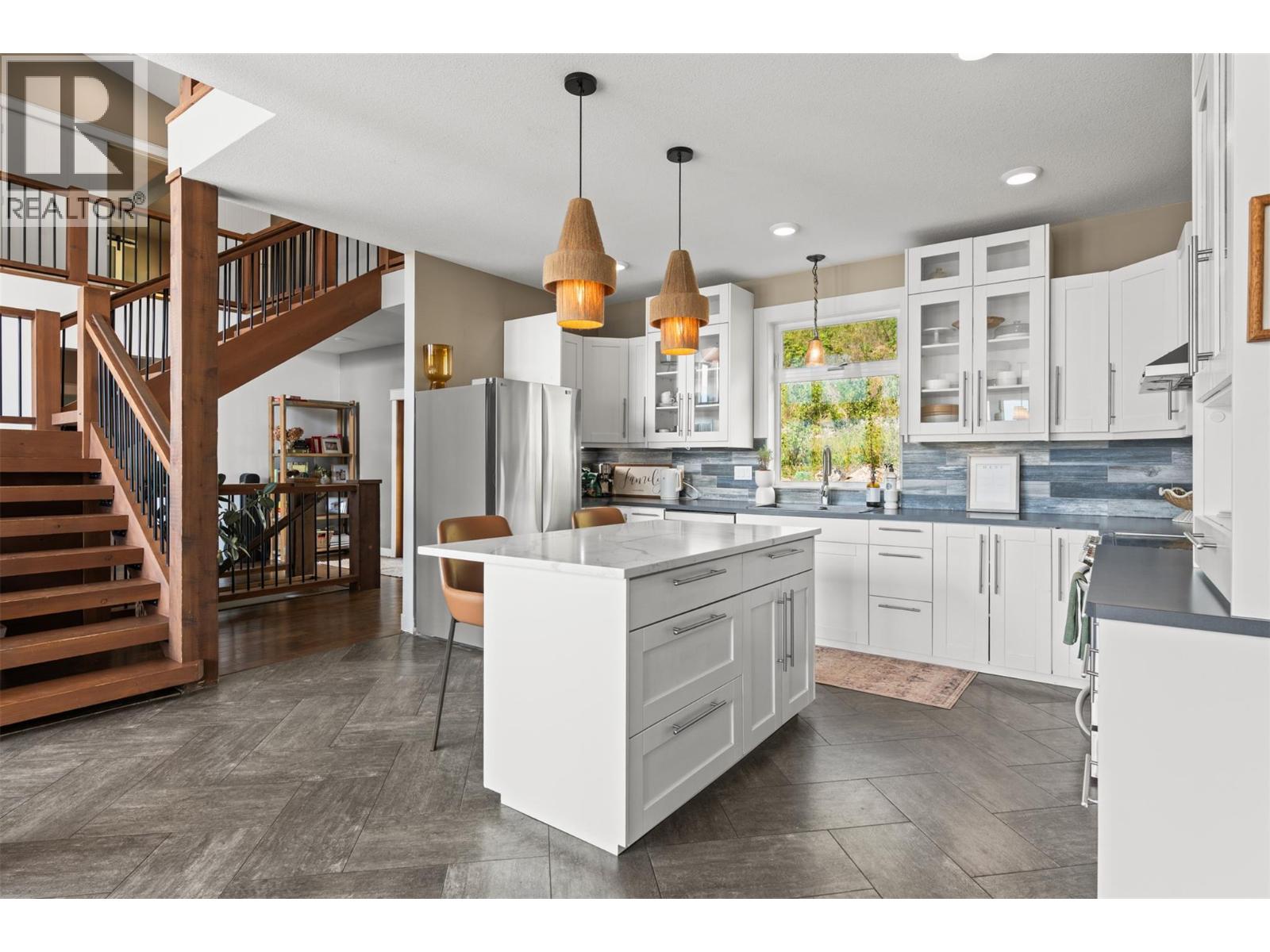 240 Grandview Bench Road - 11