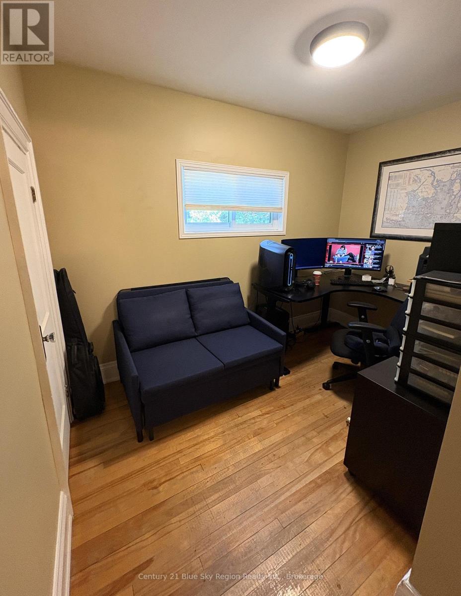 468 KING STREET W - 17