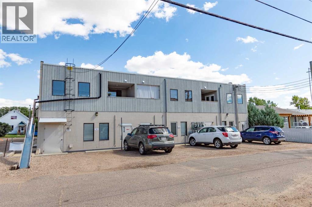 #204 4814A 49 Street - 23