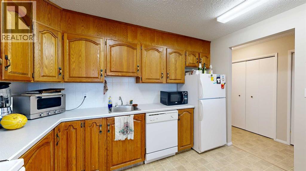 #204 4814A 49 Street - 6