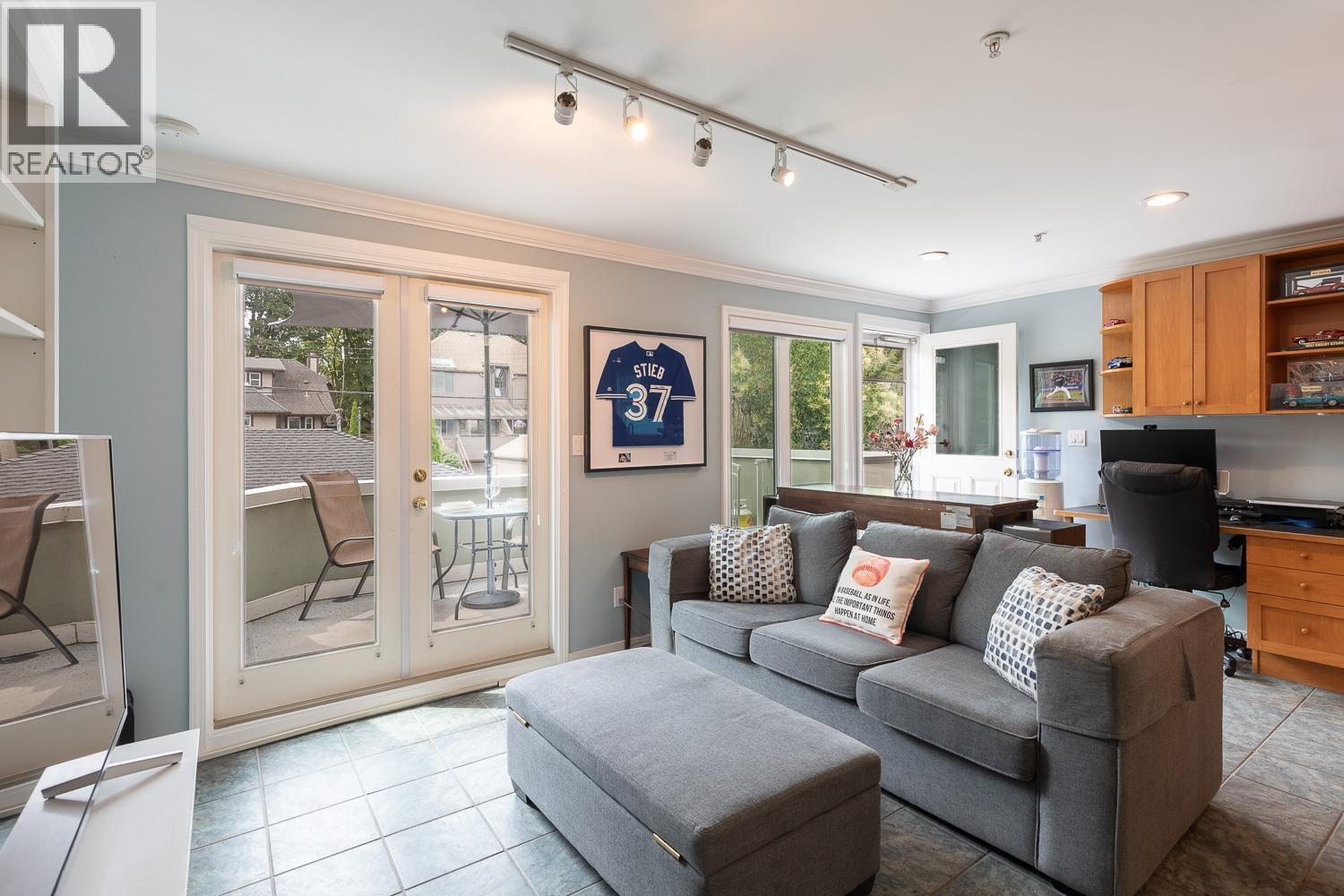 1844 W 10TH AVENUE, Vancouver