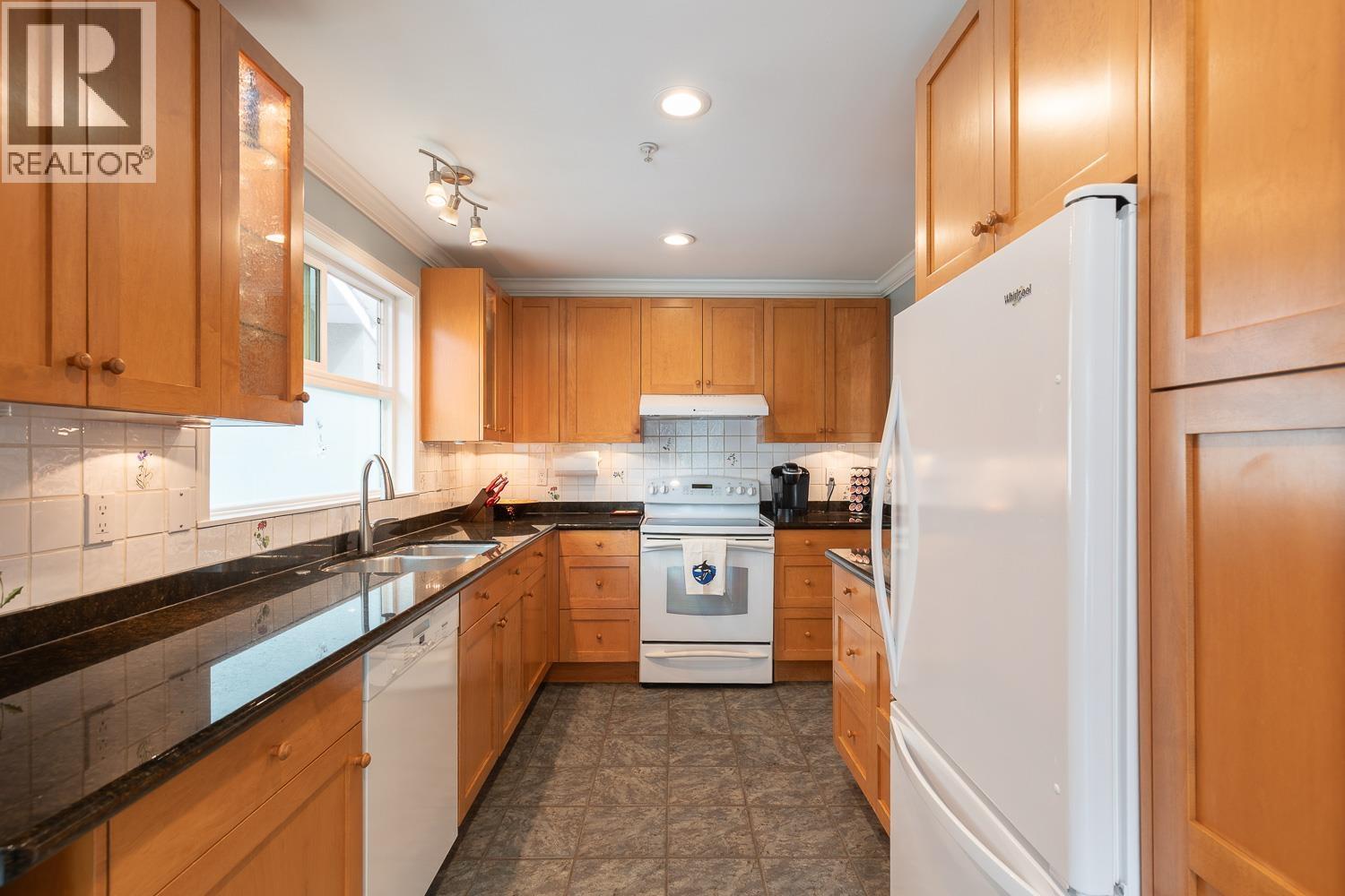 1844 W 10TH AVENUE, Vancouver