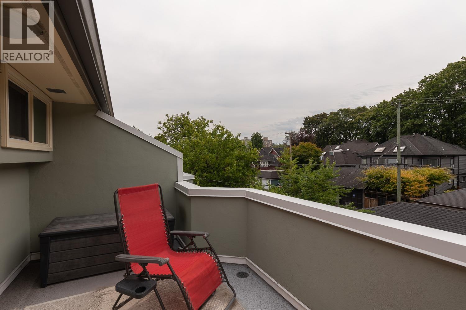 1844 W 10TH AVENUE, Vancouver