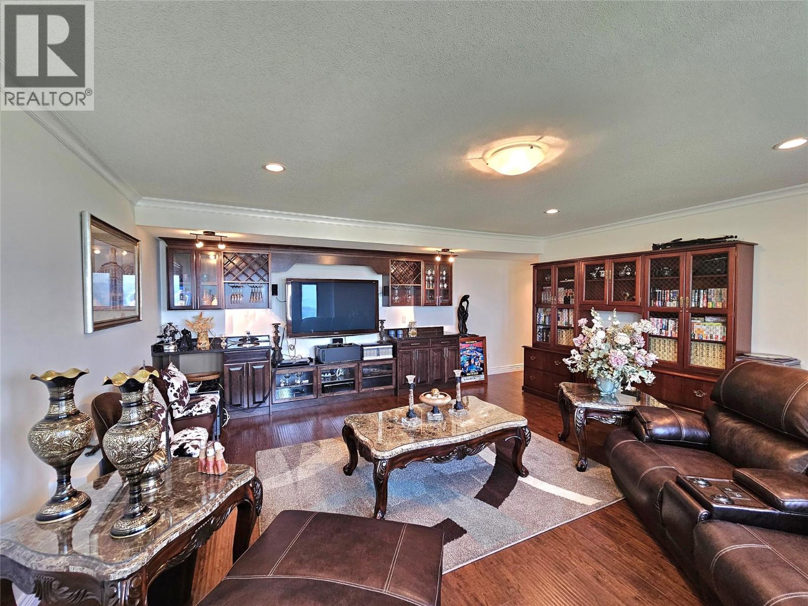 1494 Montenegro Drive - 33