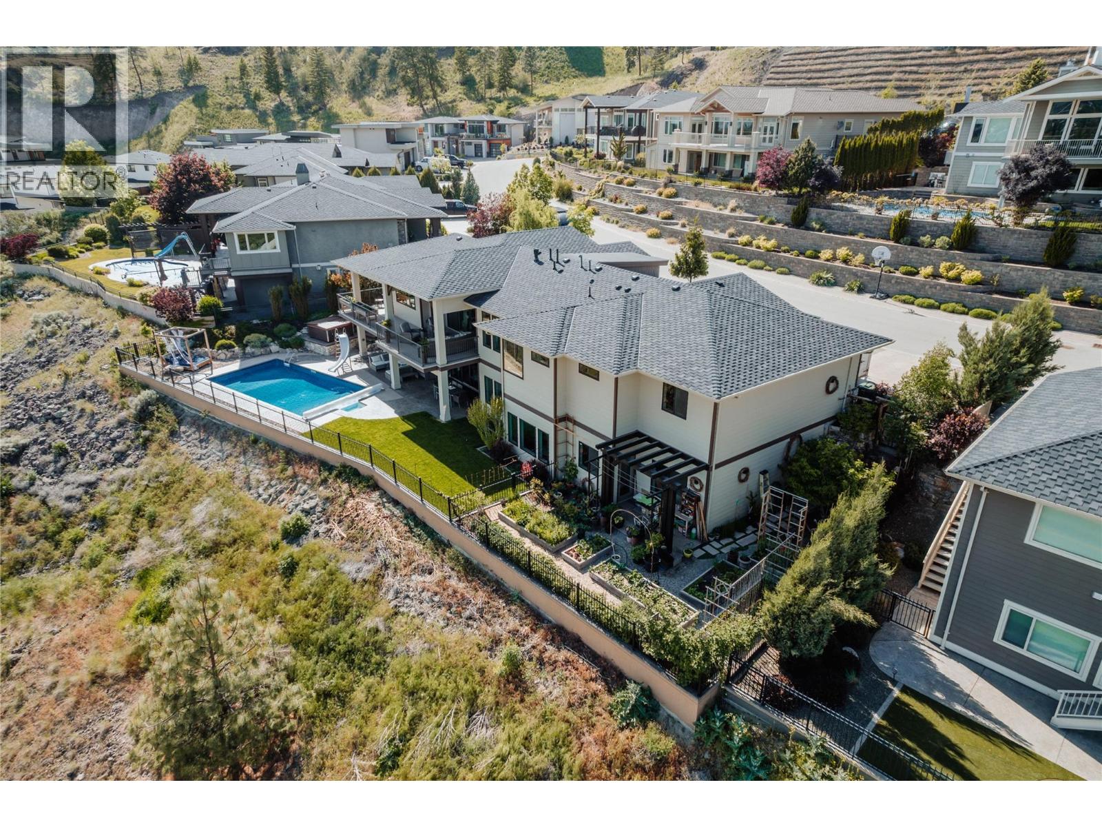 747 Traditions Crescent - 4