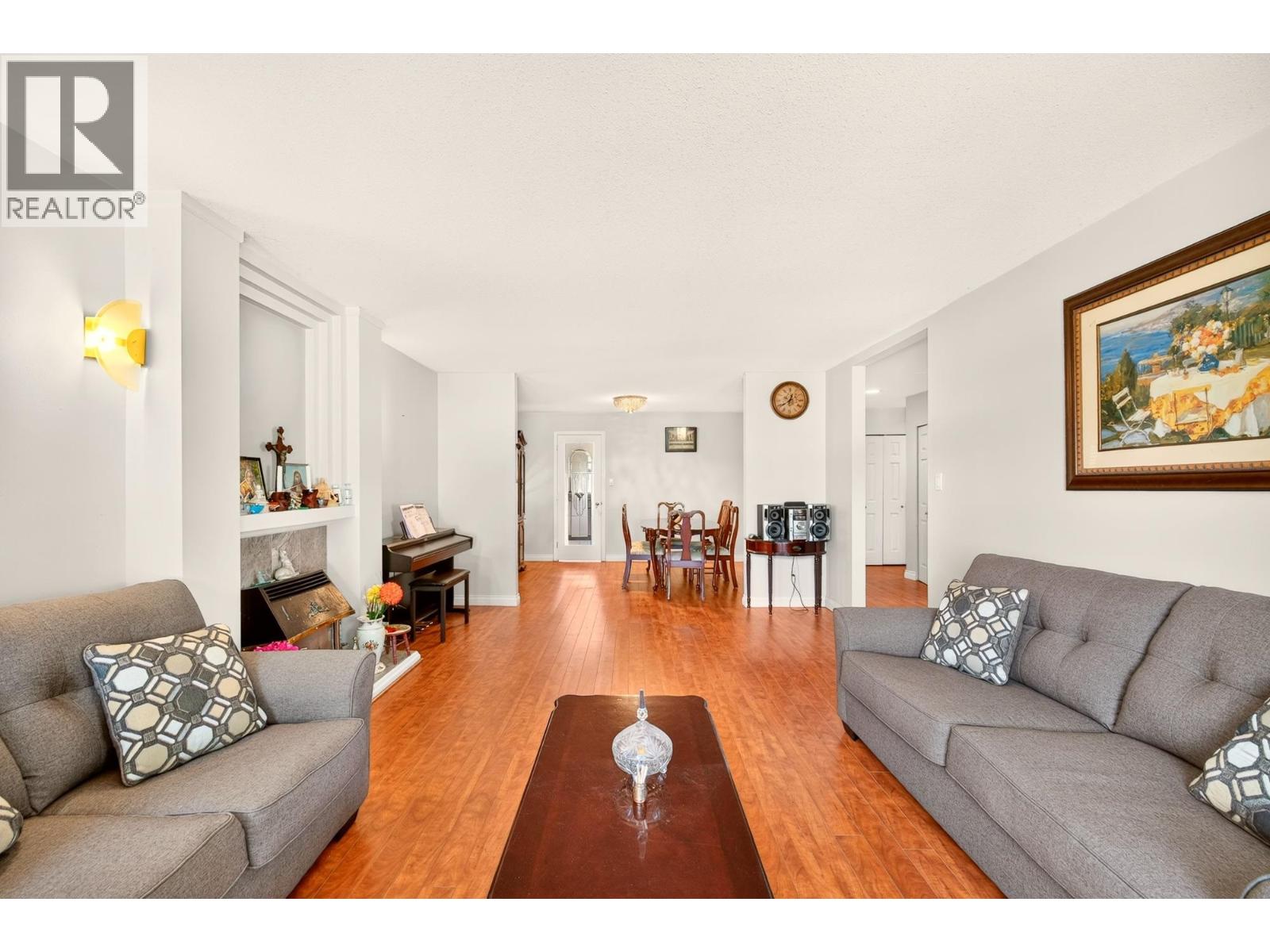 22637 FRASERBANK CRESCENT — photo 4