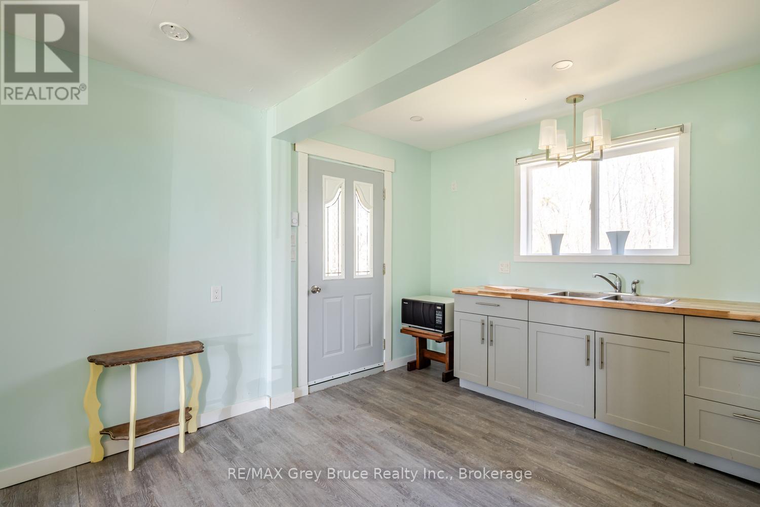 130 CROOKED HILL ROAD - 5