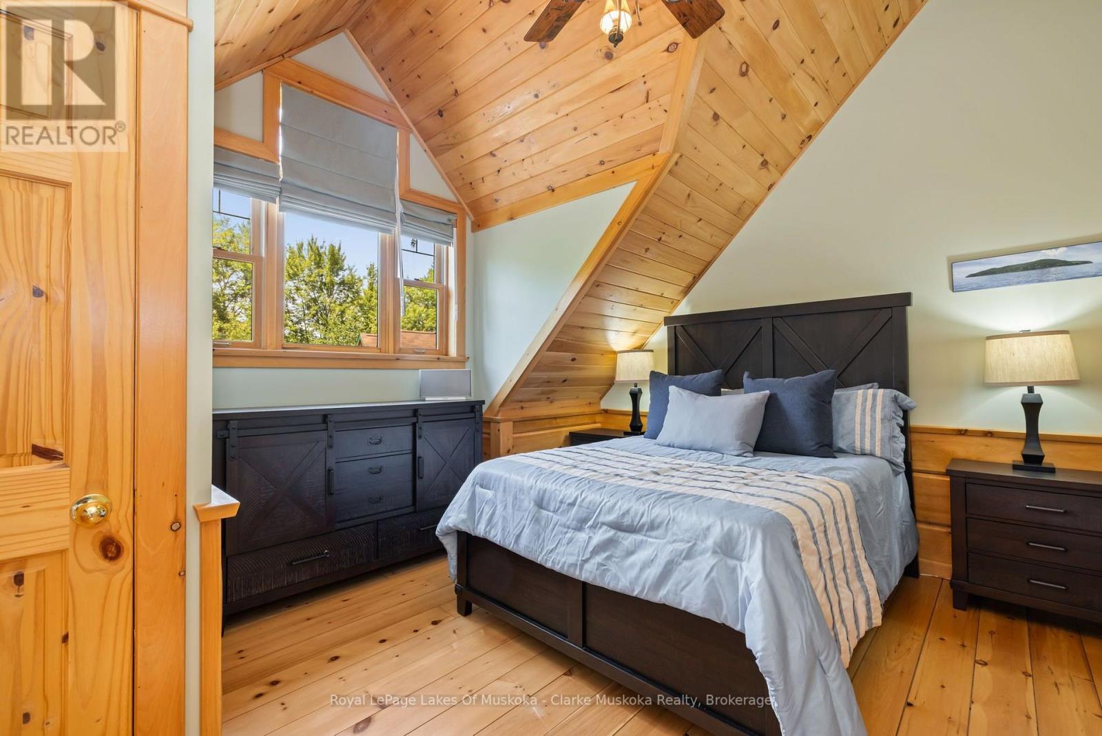 1040 7TH HEAVEN LANE - Image 26