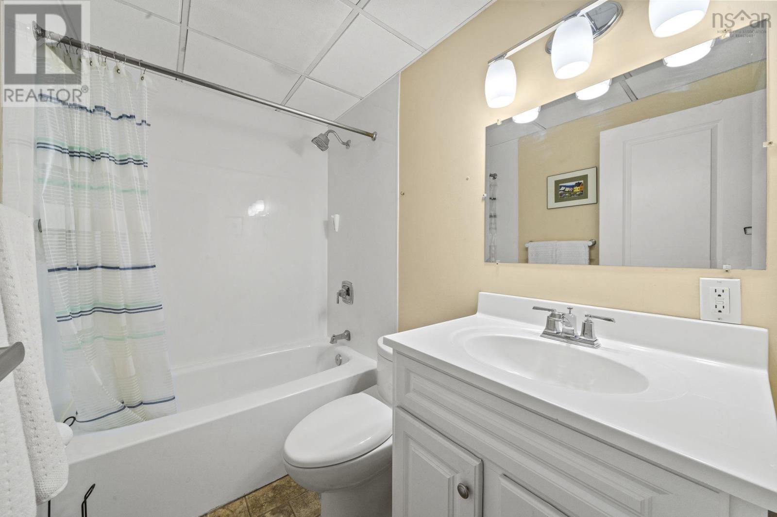 PH6 5572 North Ridge Road - 29