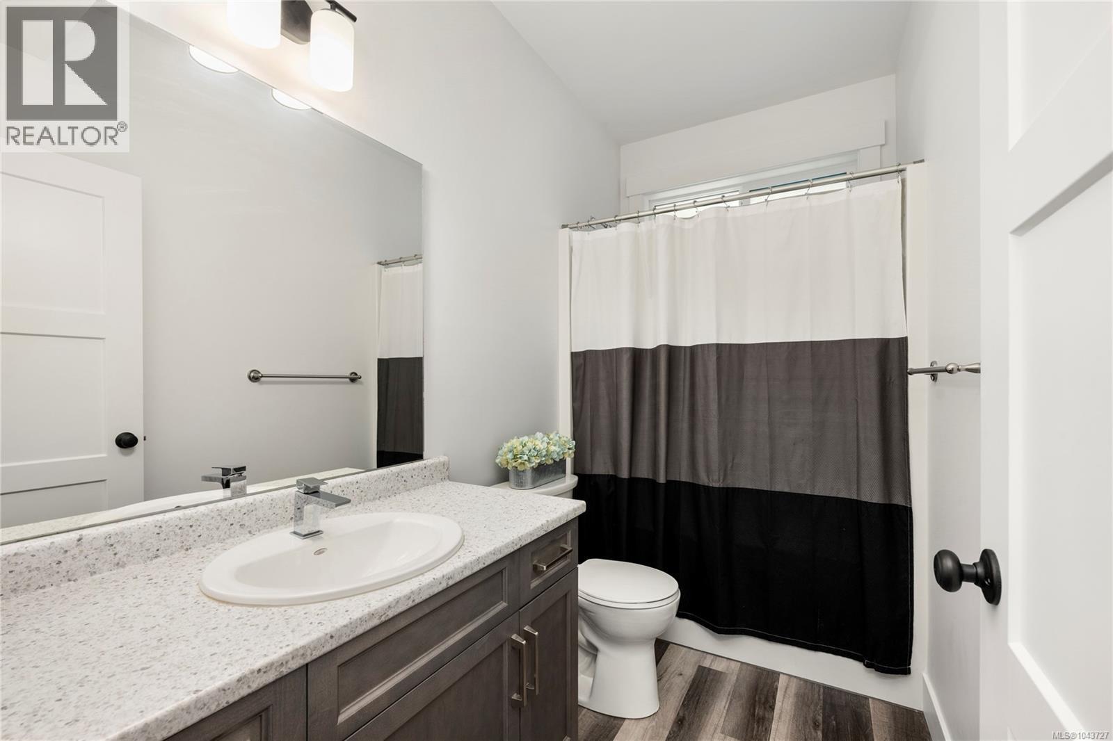 222 Golden Oaks Cres - 14