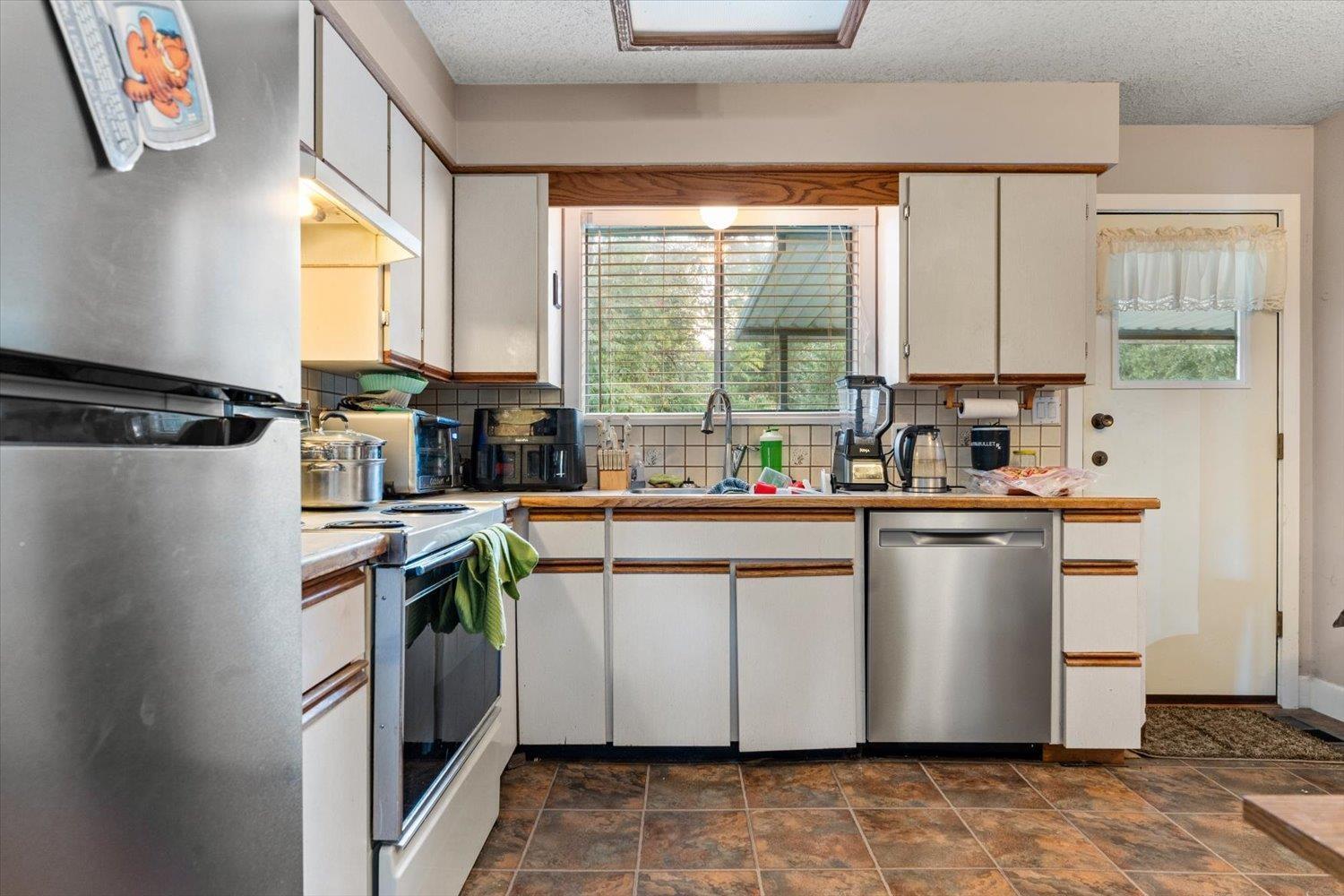 4 Bed, 3 Bath House for Sale in Abbotsford – 3155 PRINCESS COURT, Abbotsford – MLS# R3147425 - Image 9