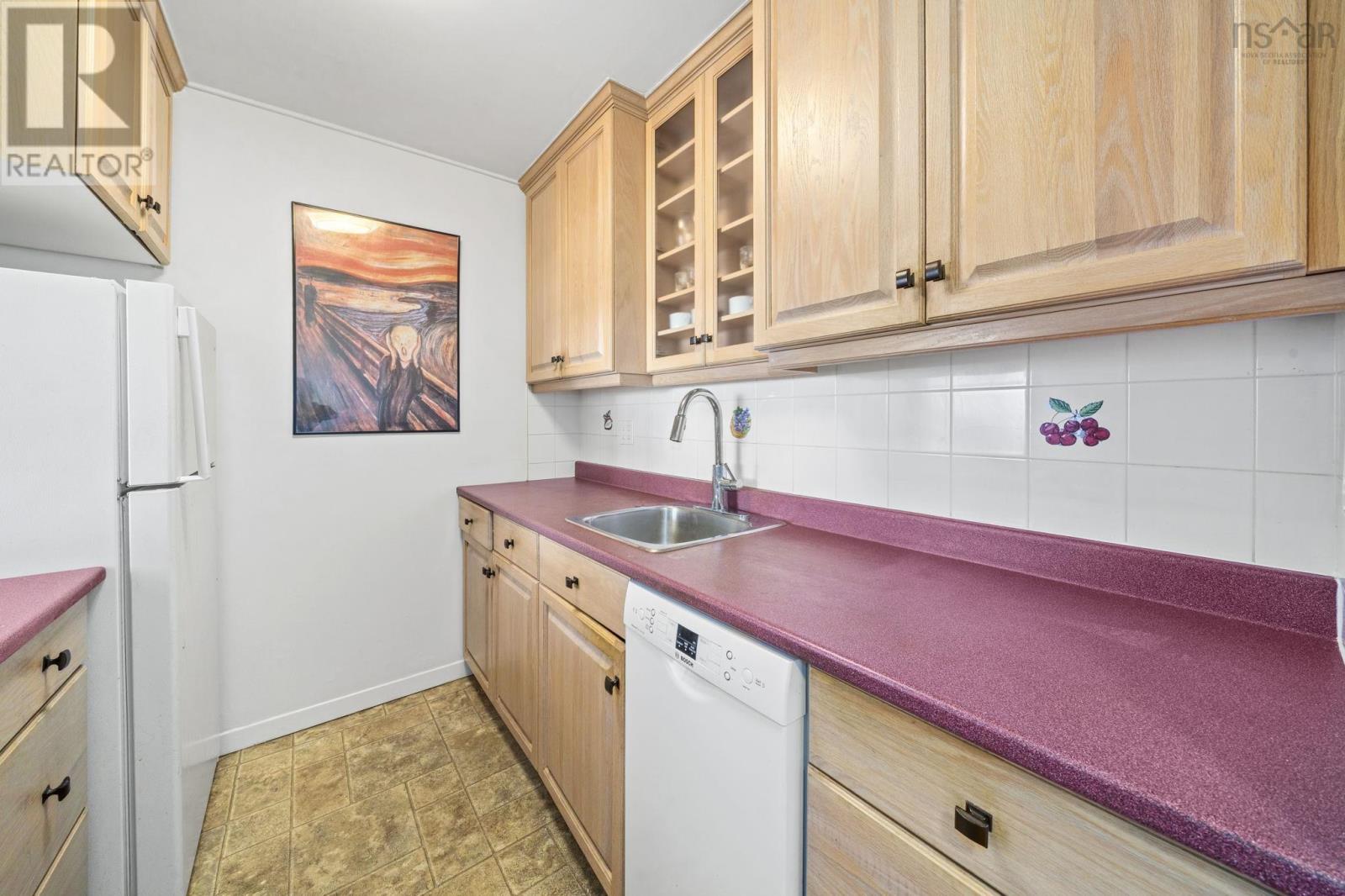PH6 5572 North Ridge Road - 8
