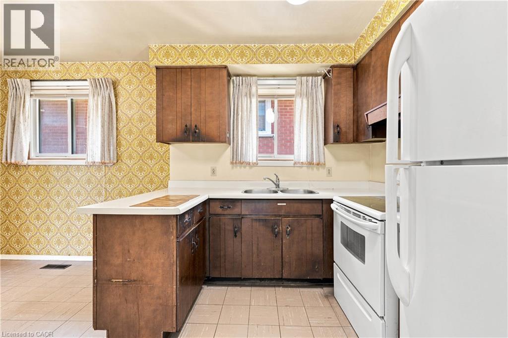 1418 QUEENS Boulevard - 14