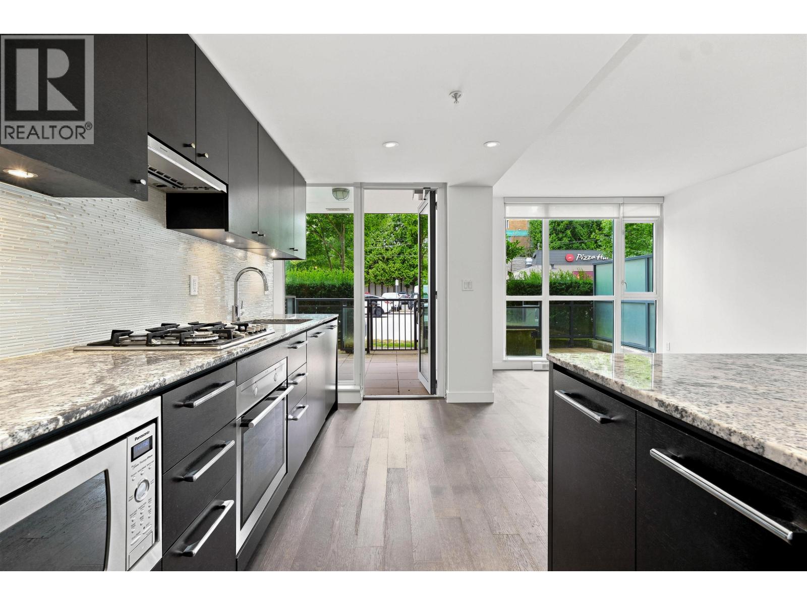 108 6180 COONEY ROAD — photo 4