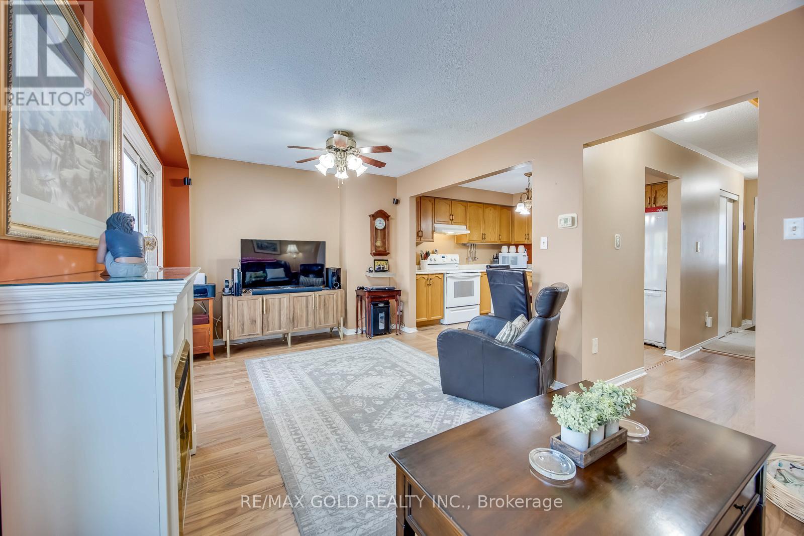 48 PIDDUCK STREET - 14