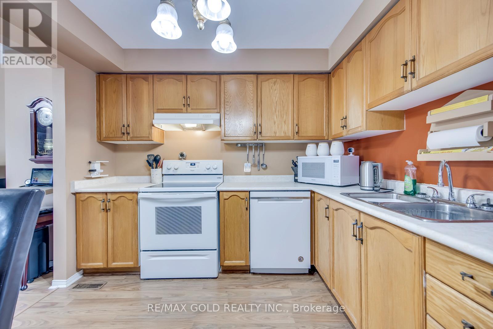 48 PIDDUCK STREET - 20