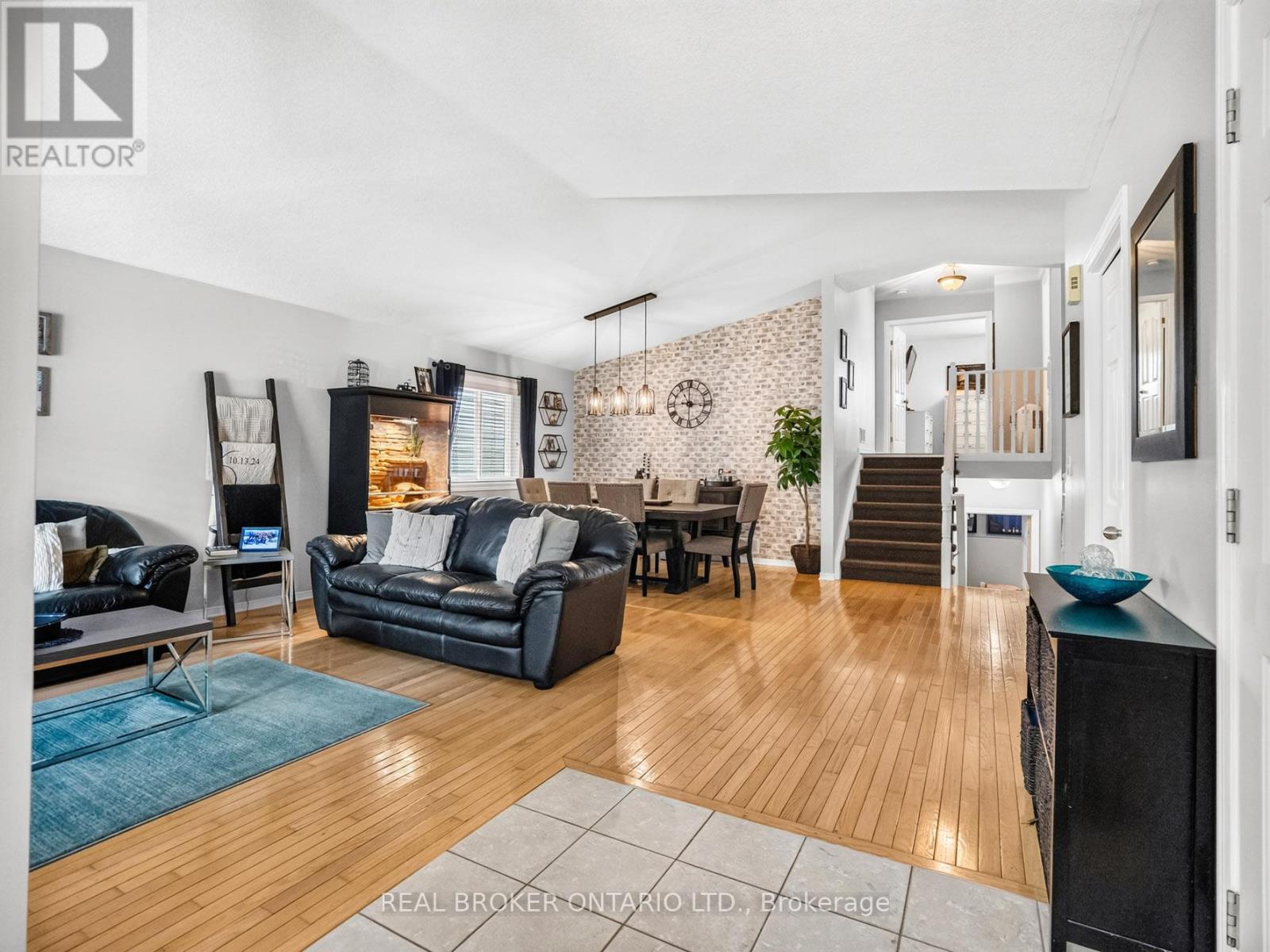 501 TRILLIUM AVENUE - 12