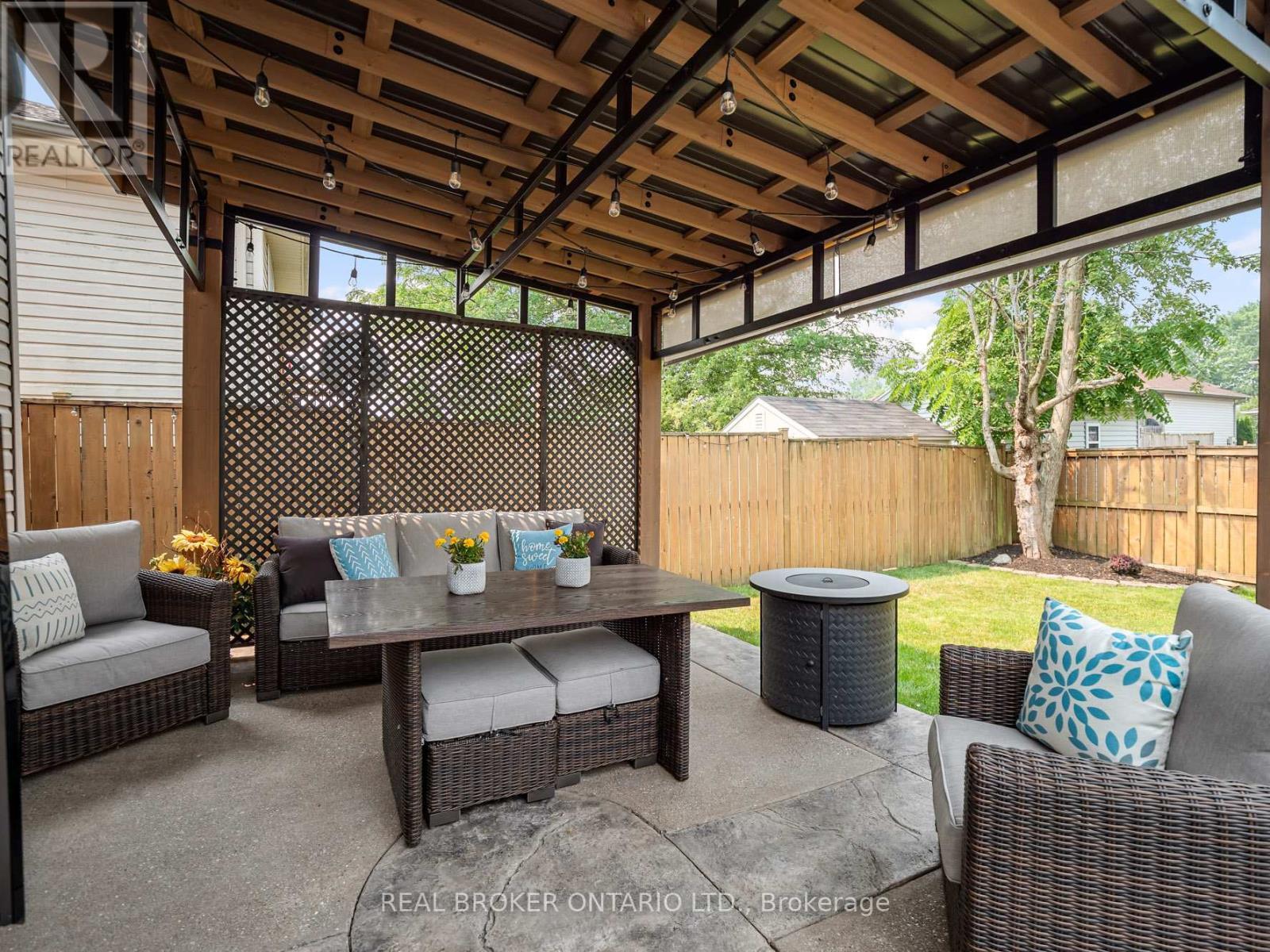 501 TRILLIUM AVENUE - 32
