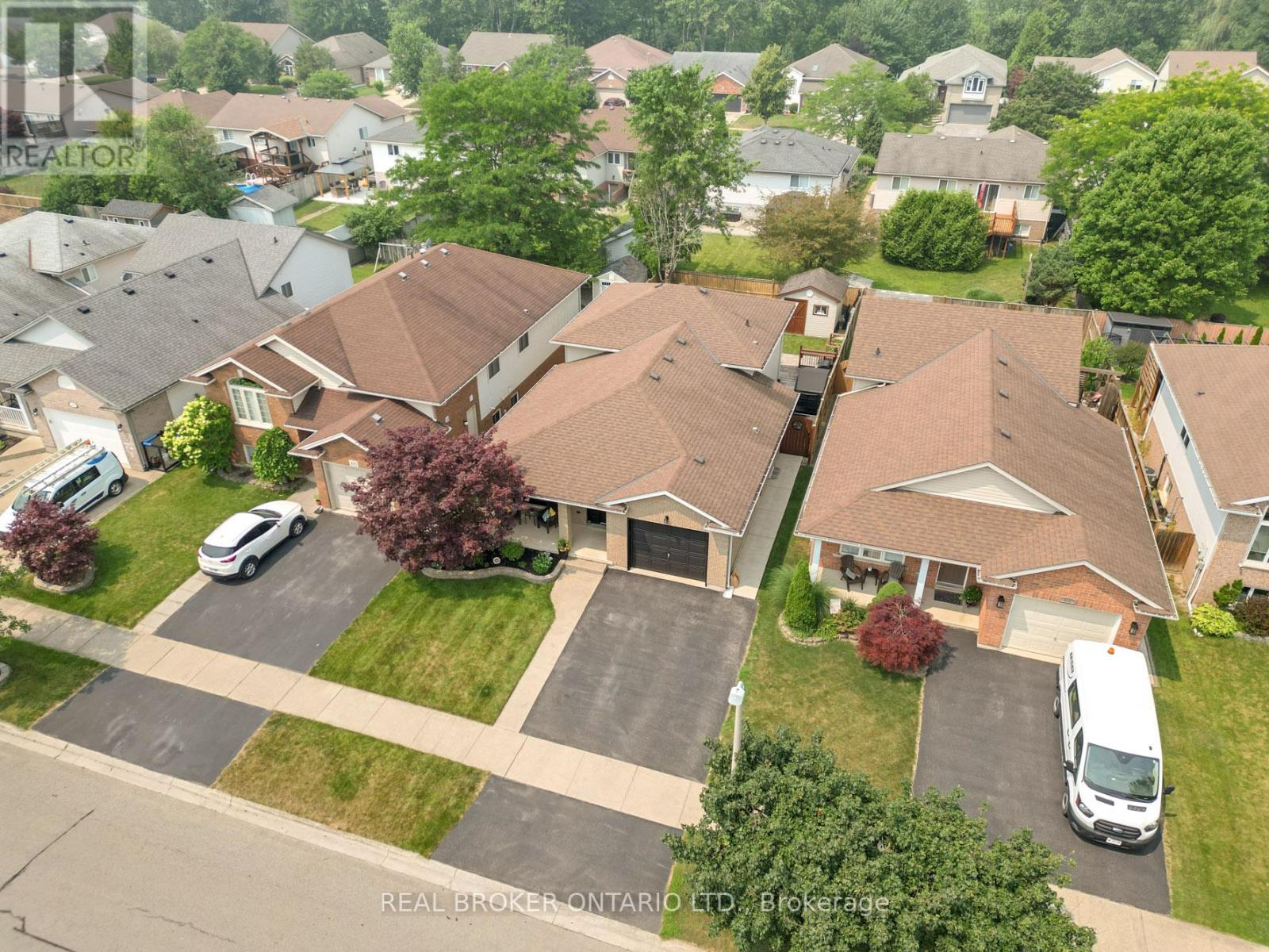 501 TRILLIUM AVENUE - 42